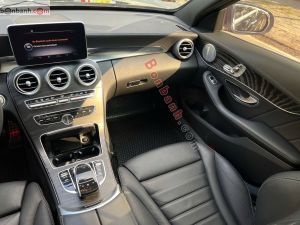 Xe Mercedes Benz C300 AMG 2016