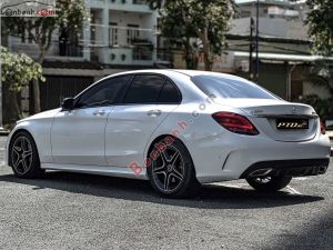 Xe Mercedes Benz C300 AMG 2020