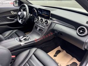 Xe Mercedes Benz C300 AMG 2020