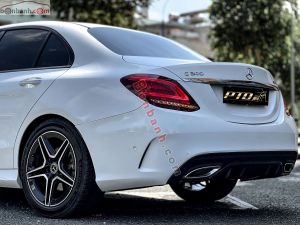 Xe Mercedes Benz C300 AMG 2020