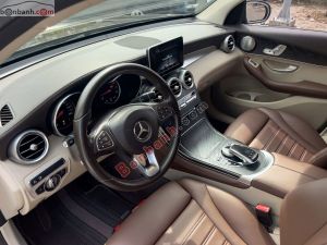 Xe Mercedes Benz GLC 300 4Matic 2018