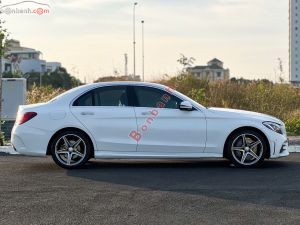 Xe Mercedes Benz C300 AMG 2017