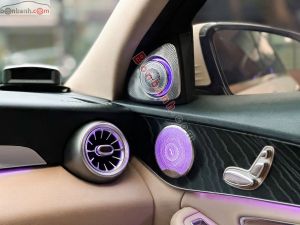 Xe Mercedes Benz C200 2019