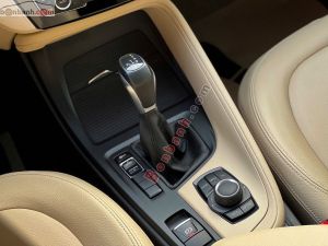 Xe BMW X1 sDrive18i 2017