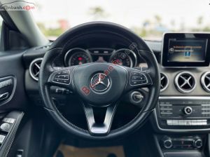 Xe Mercedes Benz CLA 200 2018
