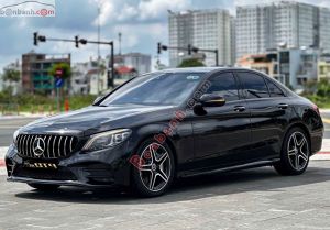Xe Mercedes Benz C300 AMG 2020