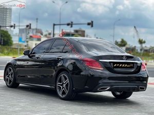 Xe Mercedes Benz C300 AMG 2020
