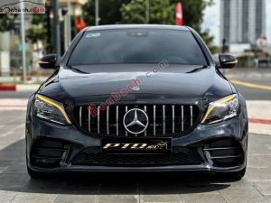Xe Mercedes Benz C300 AMG 2020