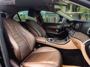 Xe Mercedes Benz E200 2020