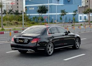Xe Mercedes Benz E200 2020