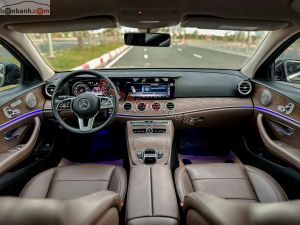 Xe Mercedes Benz E200 2020
