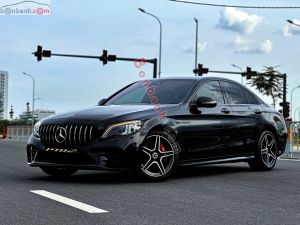 Xe Mercedes Benz C300 AMG 2019