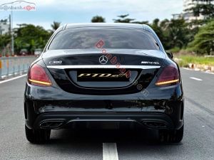 Xe Mercedes Benz C300 AMG 2019
