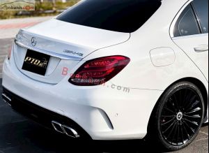 Xe Mercedes Benz C300 AMG 2016