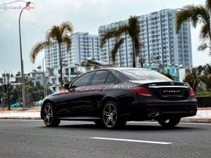 Xe Mercedes Benz E300 AMG 2019