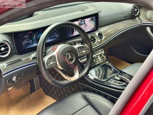 Xe Mercedes Benz E300 AMG 2020