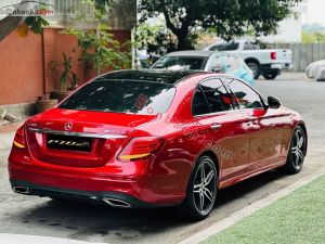 Xe Mercedes Benz E300 AMG 2020