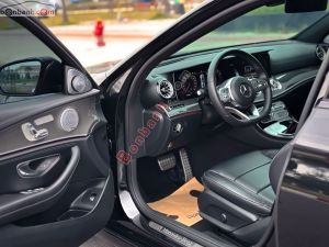 Xe Mercedes Benz E300 AMG 2019