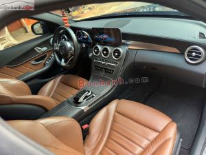 Xe Mercedes Benz C300 AMG 2019