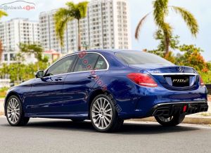 Xe Mercedes Benz C300 AMG 2017